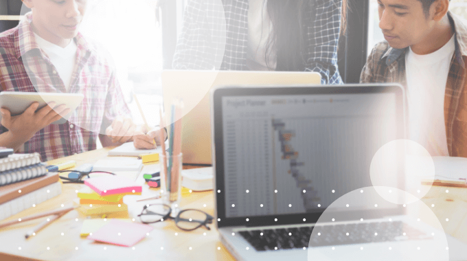 5 ways UX design can improve your digital marketing 2 Graphic designer versus UX designer - UX improves digital marketing